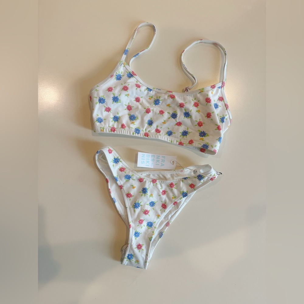 Frankie's Bikinis Bay View Bralette Bikini Set - Water Blossom NWT - Picture 4 of 5